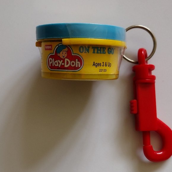 Play-Doh Vintage Advertising Keychain - Picture 1 of 4